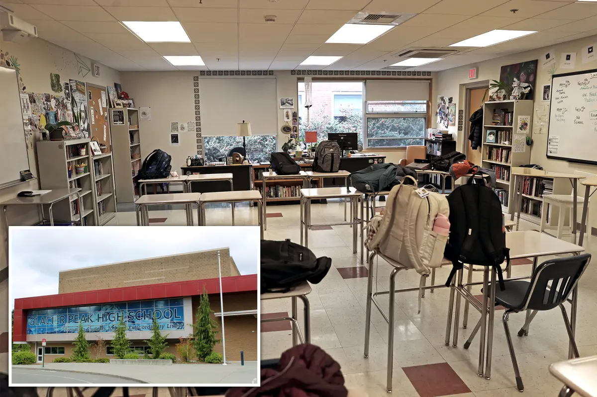 Washington state teacher flashed topless pics to class full of students during PowerPoint presentation