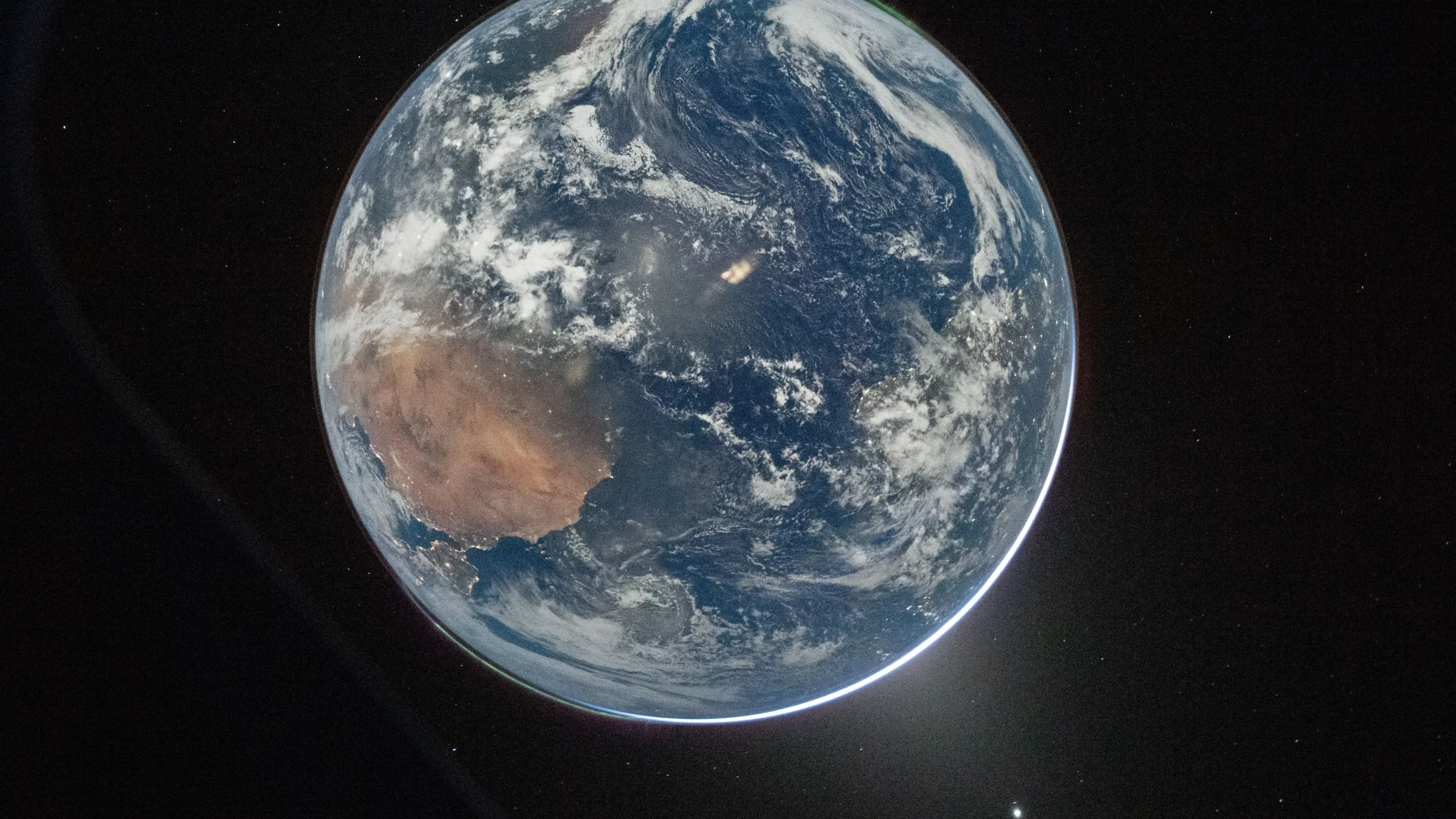 Artemis II Is About To Fly Around the Far Side of the Moon. What You Need to Know