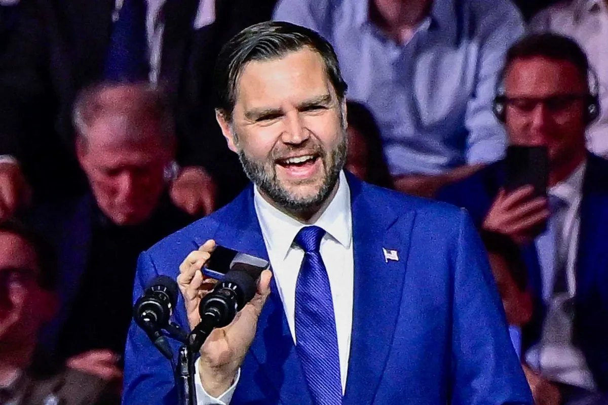 JD Vance flubs as he puts Trump on speakerphone — without his knowledge: ‘I’m just …uh’