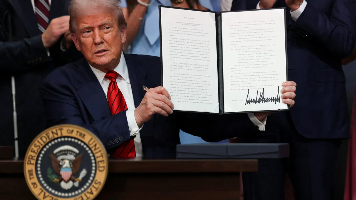 Ex-prosecutor alarmed as Trump admin declares Presidential Records Act unconstitutional