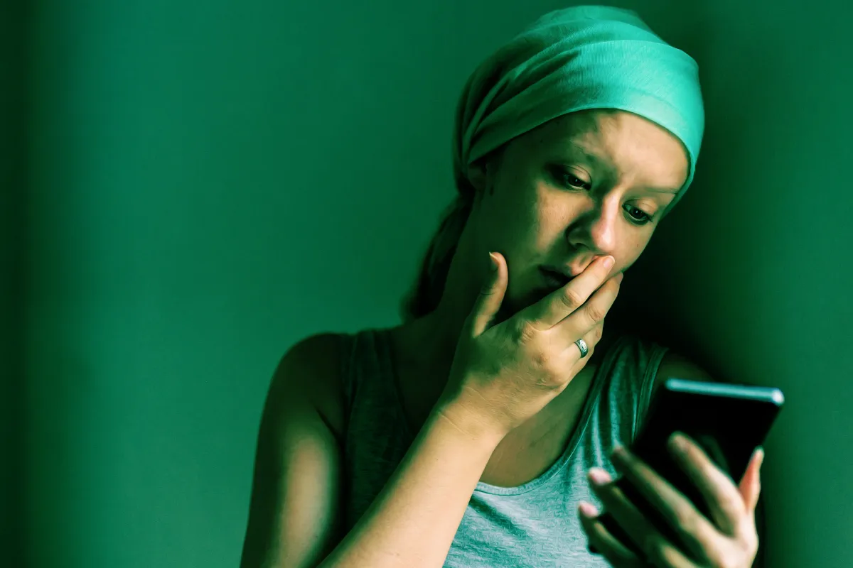 AI Chatbots Telling Cancer Patients to Try Useless Woo-Woo Treatments Instead of Chemotherapy
