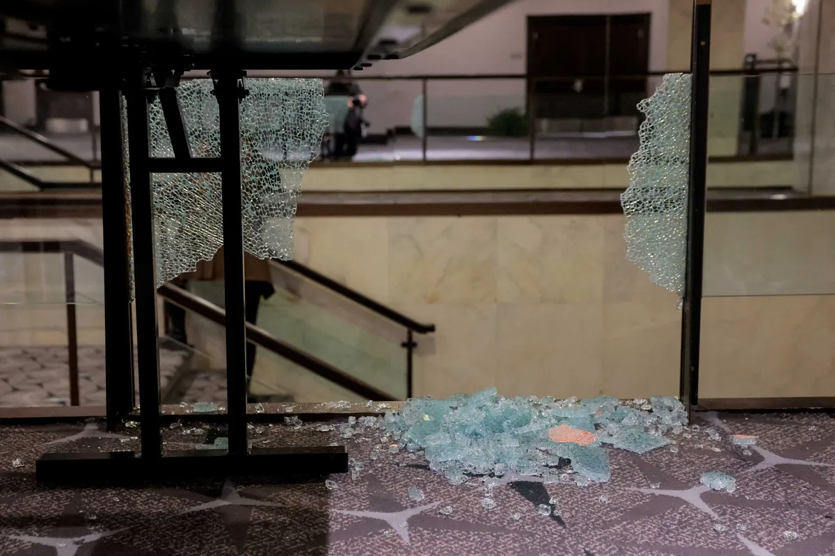 Questions mount as journalists stroll through DC shooting site unrestrained