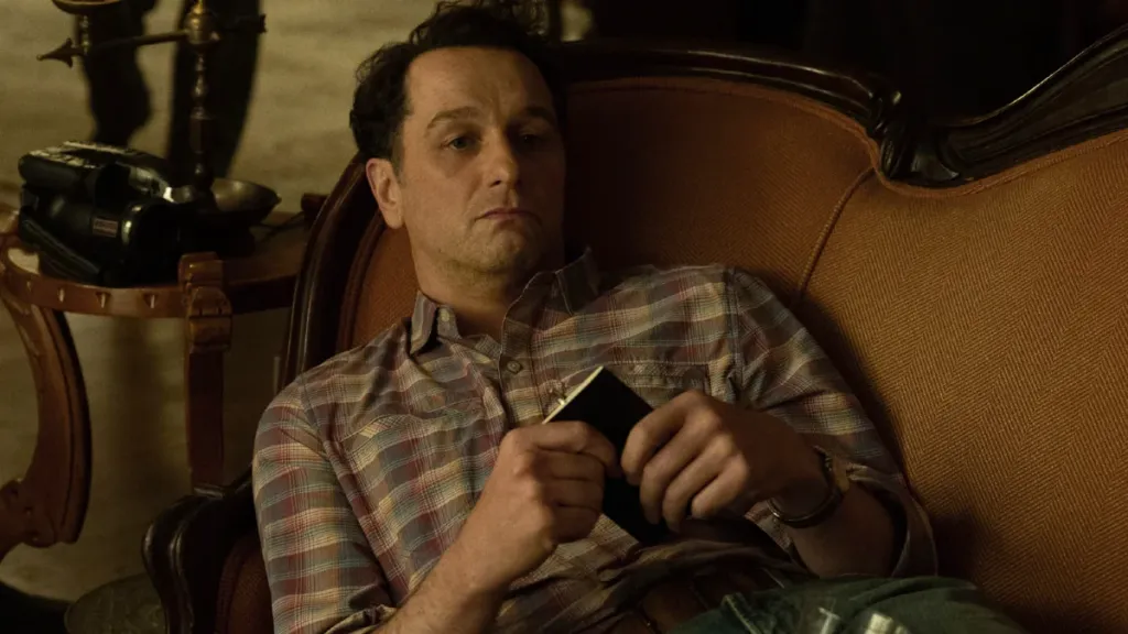 Matthew Rhys as Mayor Tom Loftis in 
