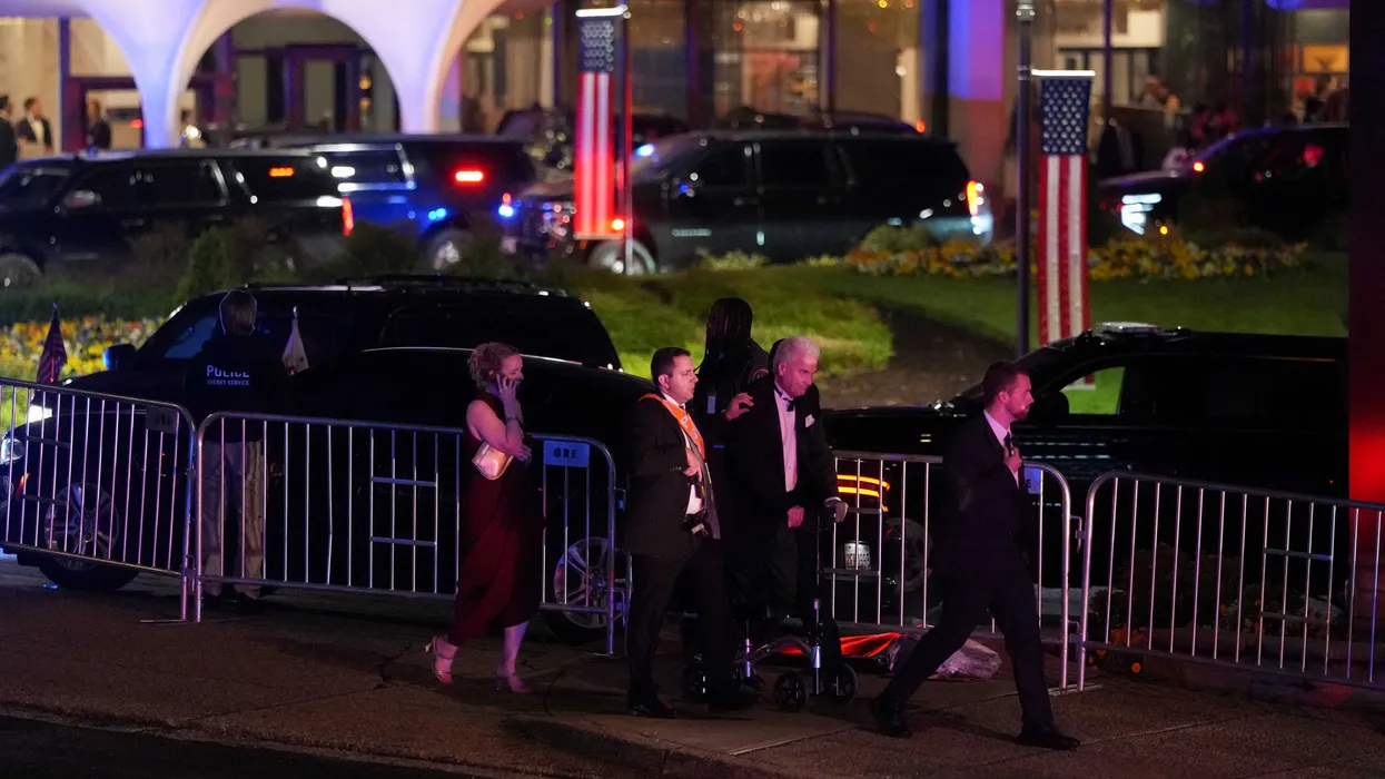Distracted Trump put himself in danger by hampering his own security: ex-insider