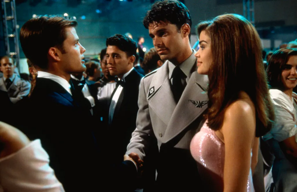 Casper Van Dien, Patrick Muldoon, and Denise Richards in a scene from the film "Starship Troopers."