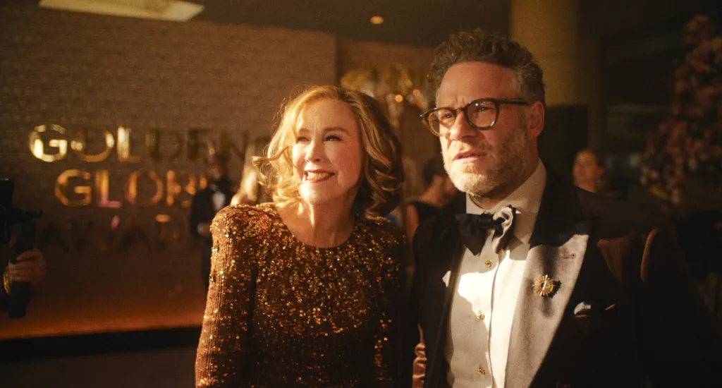 Catherine O'Hara and Seth Rogen at the Golden Globe Awards.