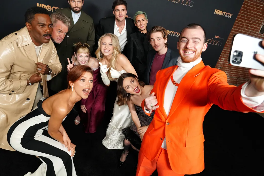 Cast and crew of "Euphoria" taking a selfie at the Season 2 Photo Call.