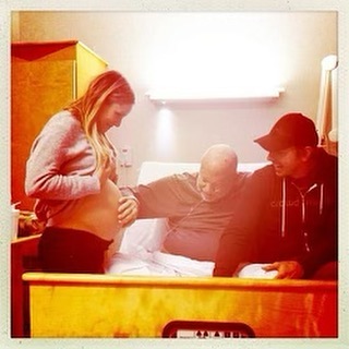 Kristen Bell with Dax Shepard and his dad