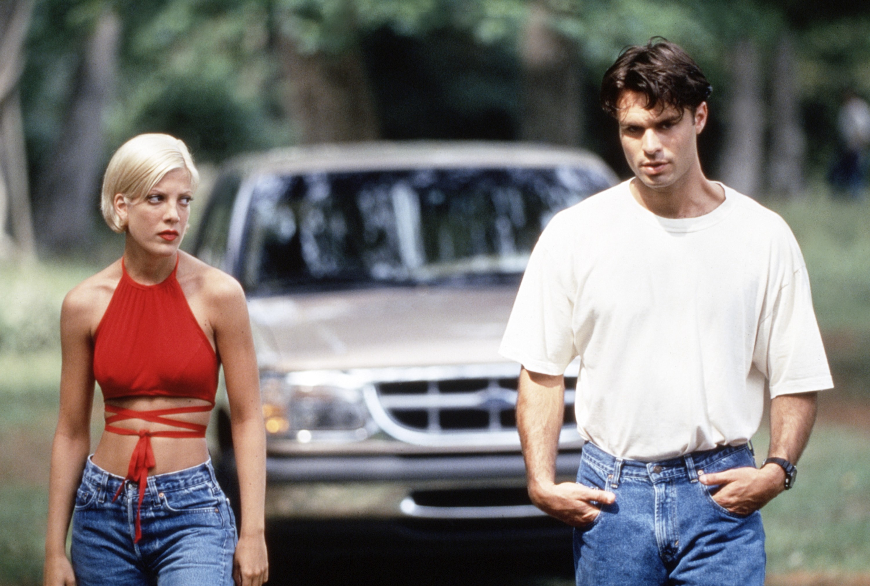 Tori Spelling and Patrick Muldoon in "Deadly Pursuits"