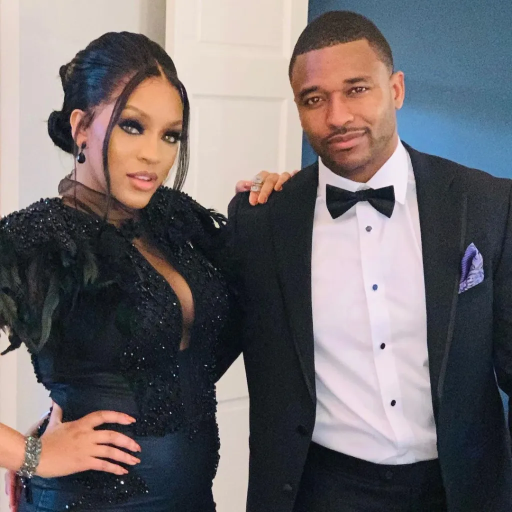 Drew Sidora and Ralph Pittman posing together.
