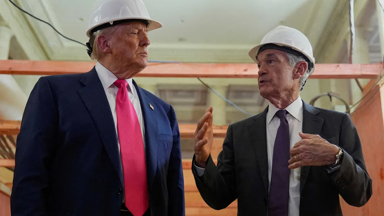 ‘It’s not dropped’: Trump throws Pirro under the bus after she closed Jerome Powell probe