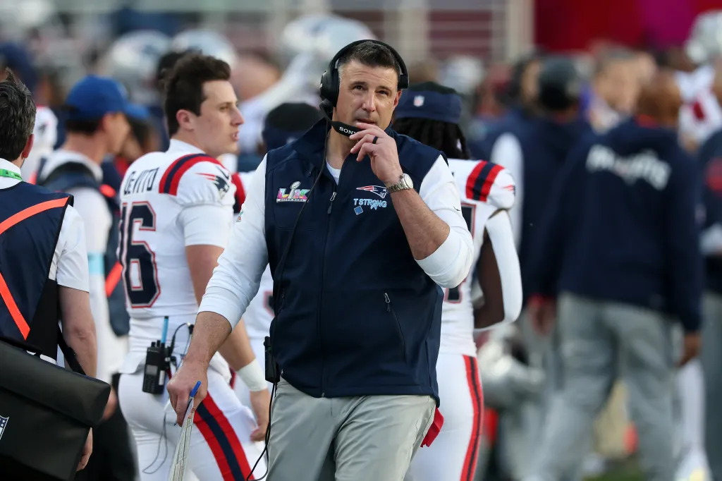 New England Patriots head coach Mike Vrabel on the field during Super Bowl LX.