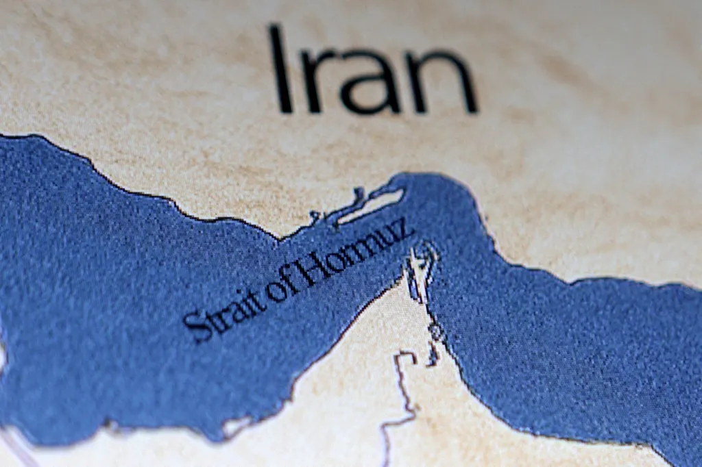 Illustration of a map showing the Strait of Hormuz and Iran.