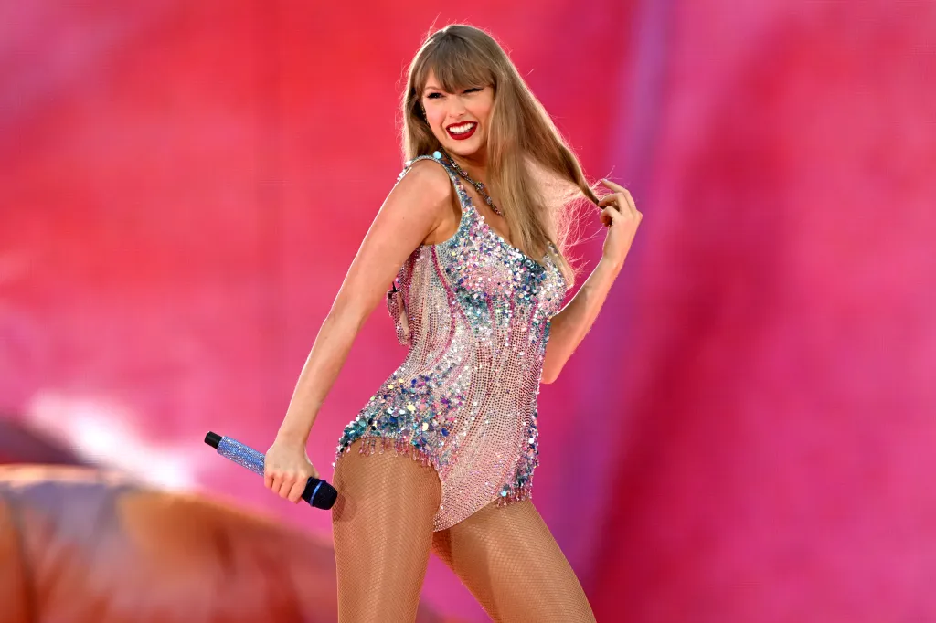 Taylor Swift performs on stage during the "Taylor Swift | The Eras Tour" at Wembley Stadium on August 15, 2024 in London, England.