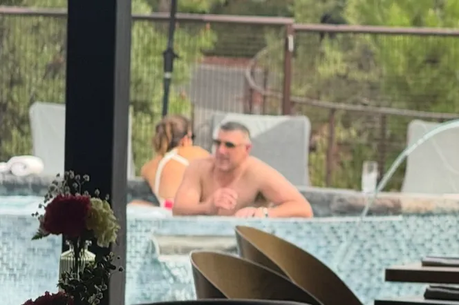 Mike Vrabel and Dianna Russini in a pool at the Ambiente Sedona hotel.