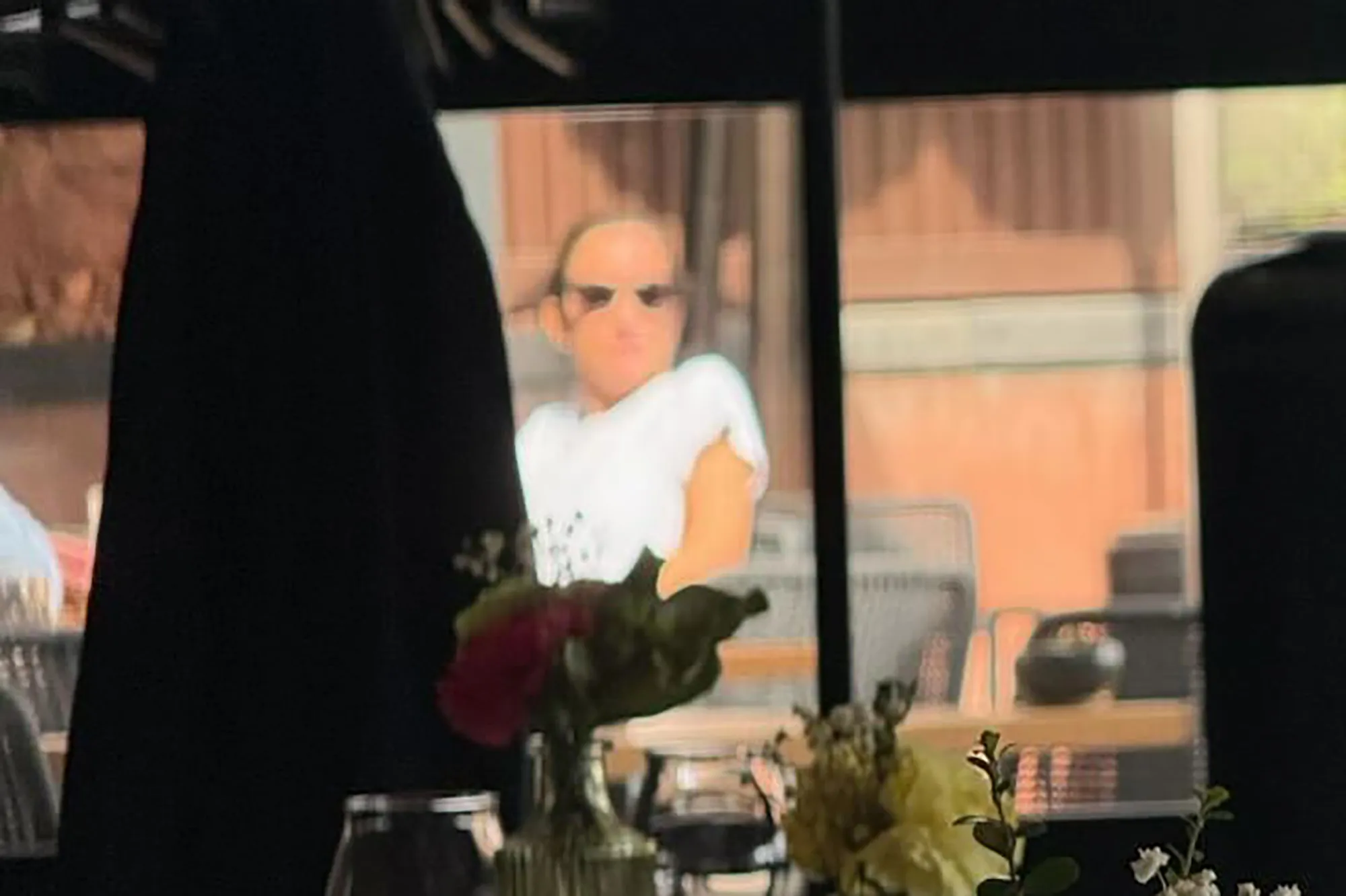 Mike Vrabel and reporter Dianna Russini having breakfast in Seonda, Arizona