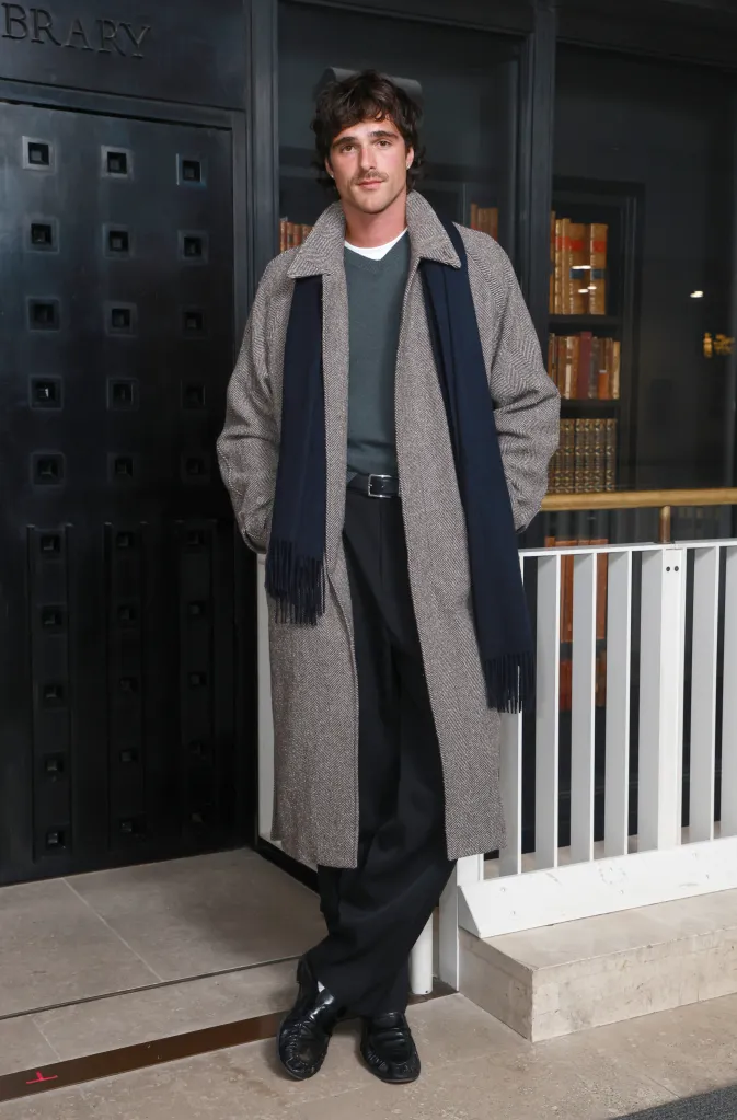 Jacob Elordi attends a photocall for "Frankenstein" at the British Library.