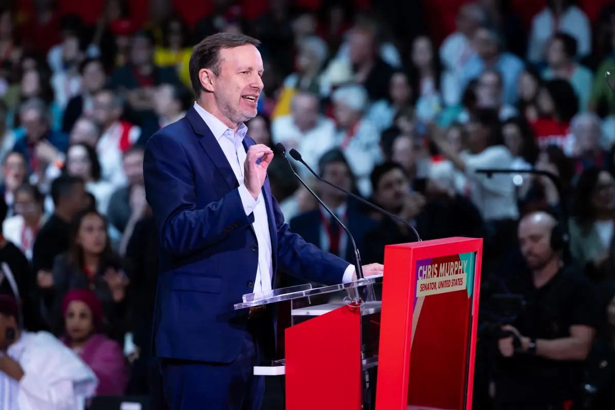 Chris Murphy’s chronic TDS has pushed him into treason territory