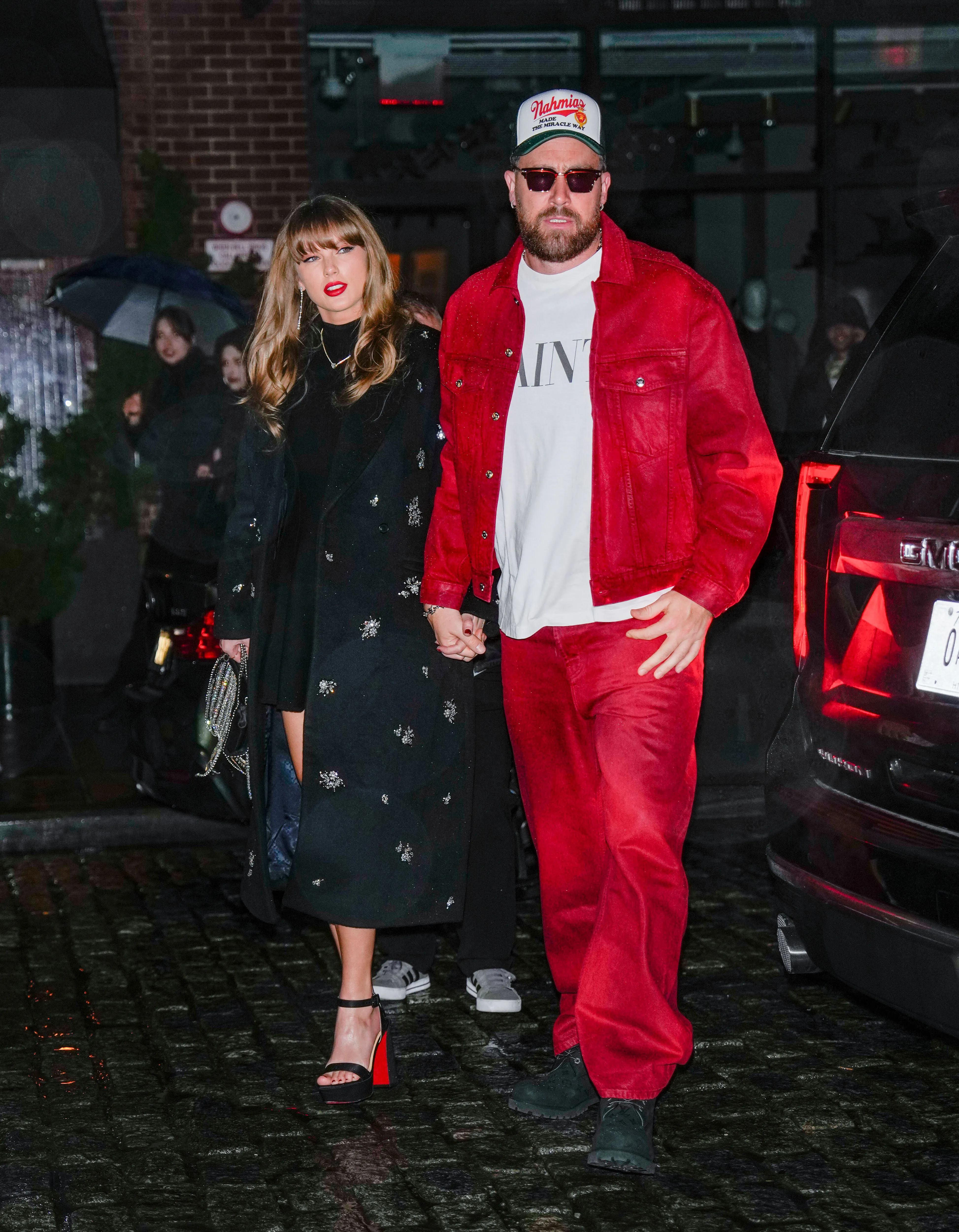 Taylor Swift and Travis Kelce 