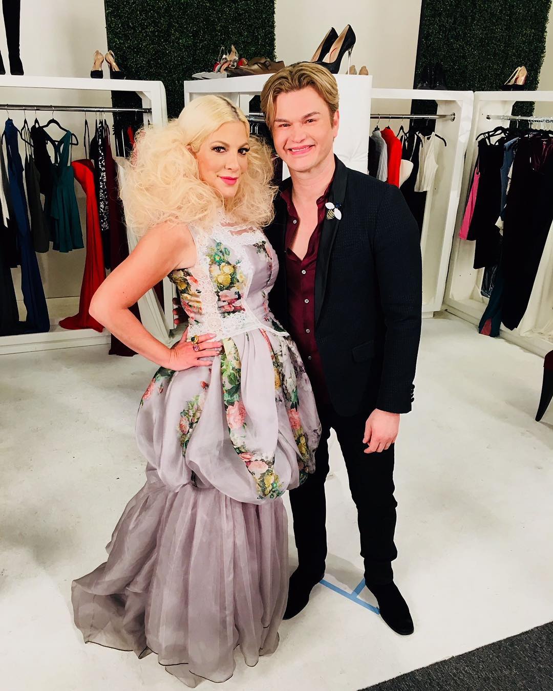 Tori Spelling and celebrity hairstylist Kim Vo.