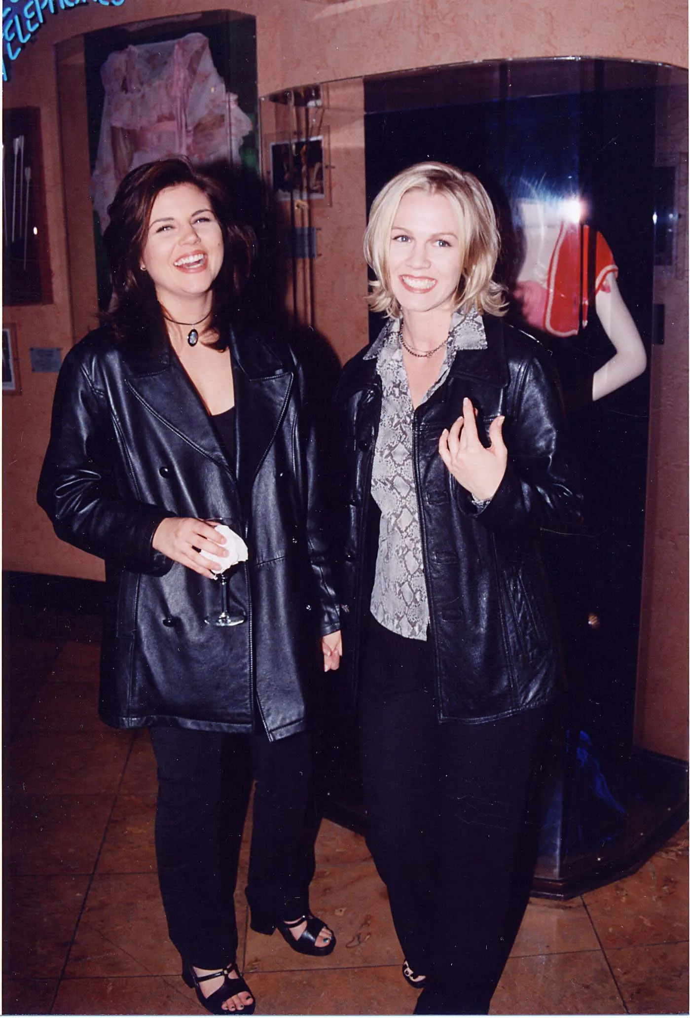 Tiffani-Amber Thiessen and Jennie Garth.