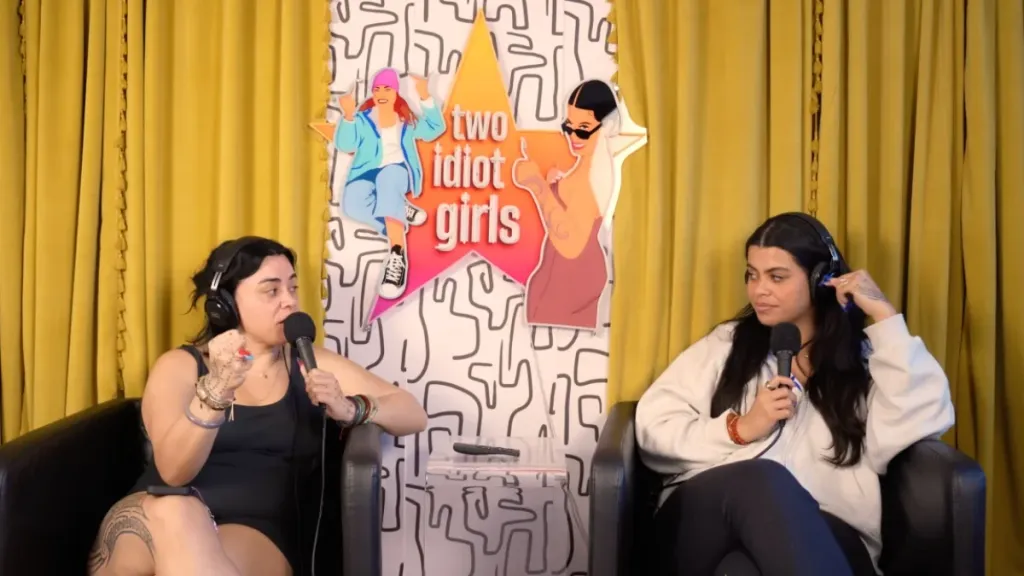 Two Idiot Girls