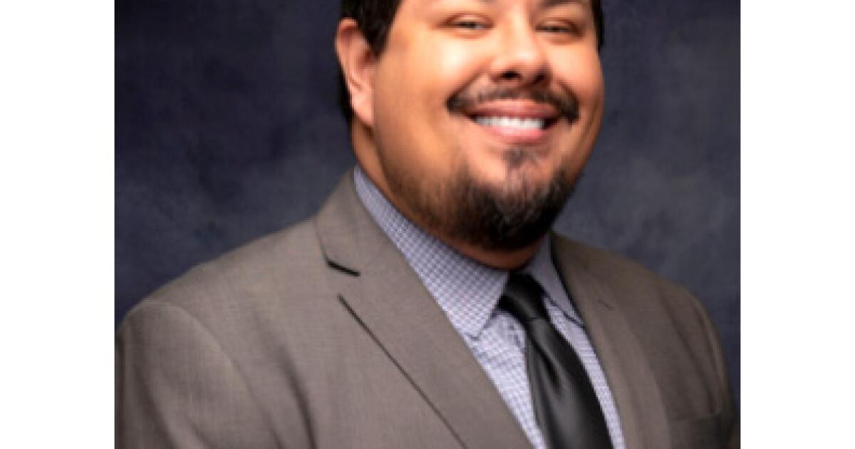 Former SoCal school board trustee messaged teen boys, called them ‘sexy,’ prosecutors say