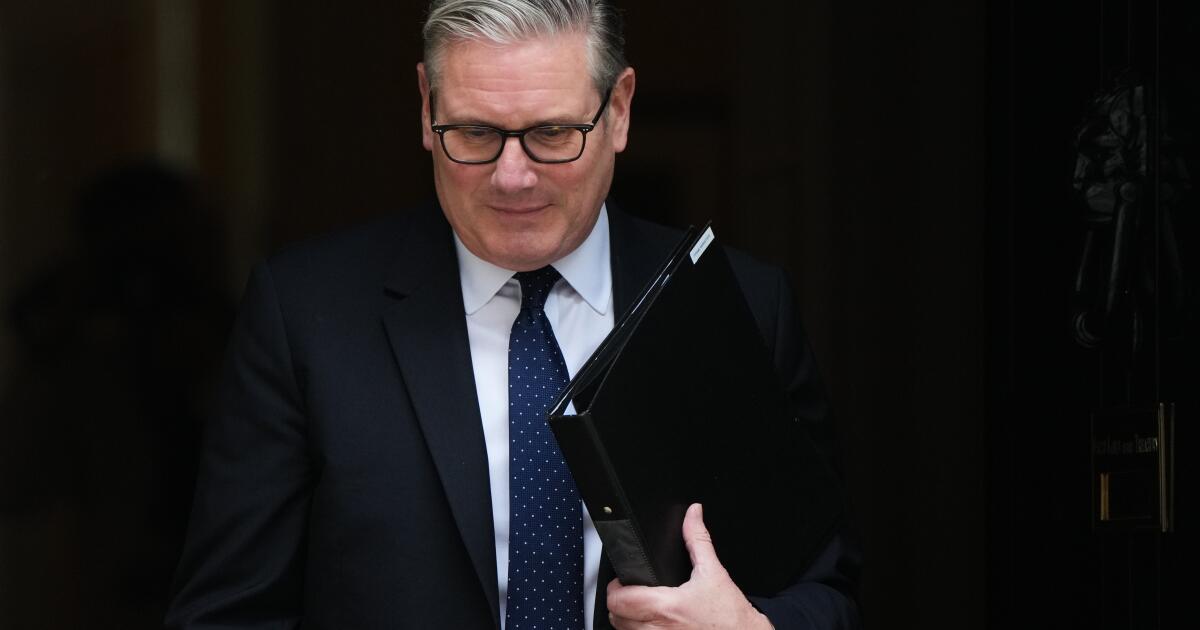 Starmer admits mistake in appointing Mandelson as U.K. ambassador but resists calls to resign