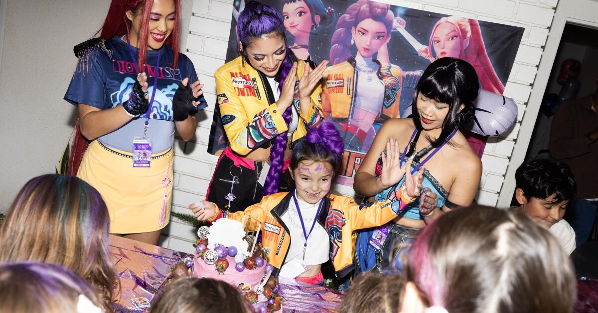 Move over, Elsa. The hottest entertainers at L.A. kid parties are ‘KPop Demon Hunters’