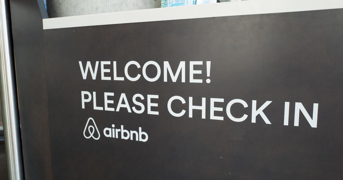 L.A. considers expanding Airbnb-style short-term vacation rentals
