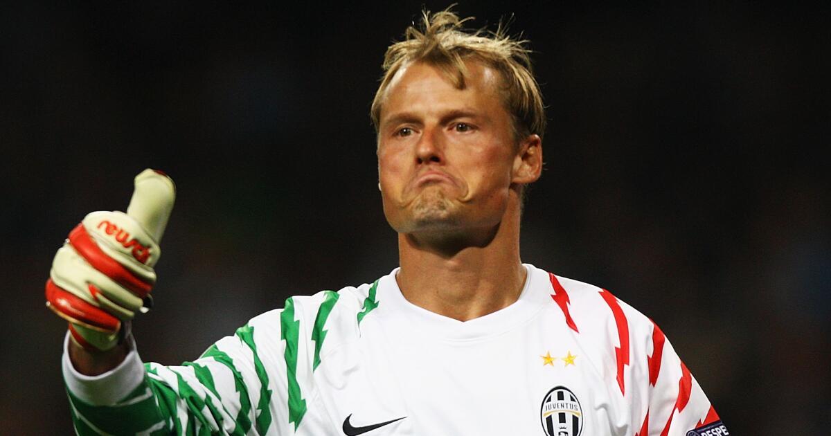 Alex Manninger, former Arsenal and Juventus goalkeeper, dies in traffic accident