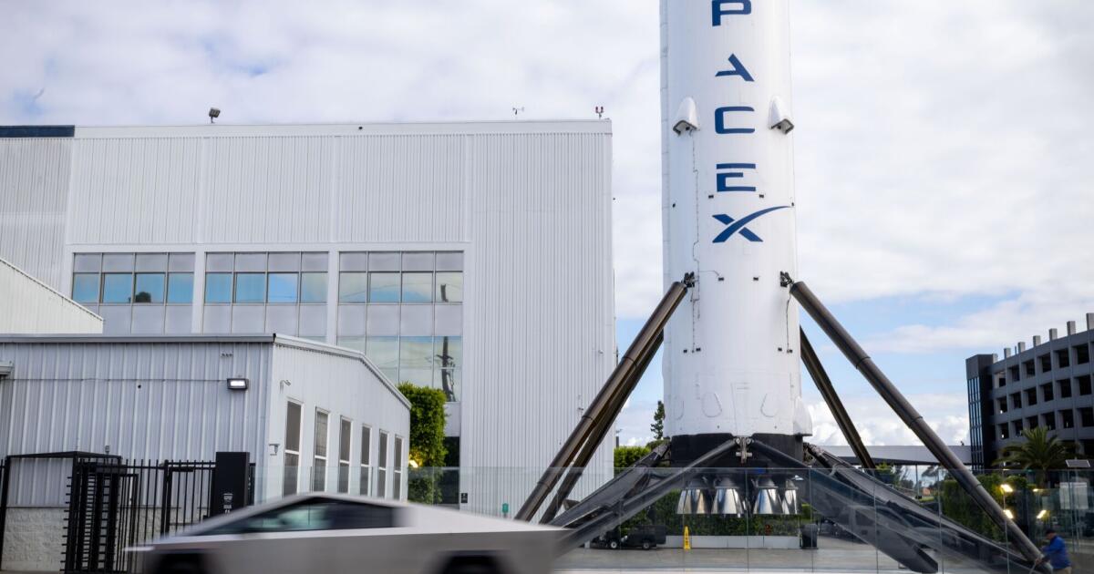 How Elon Musk is using his other companies to mask Cybertruck’s weak demand