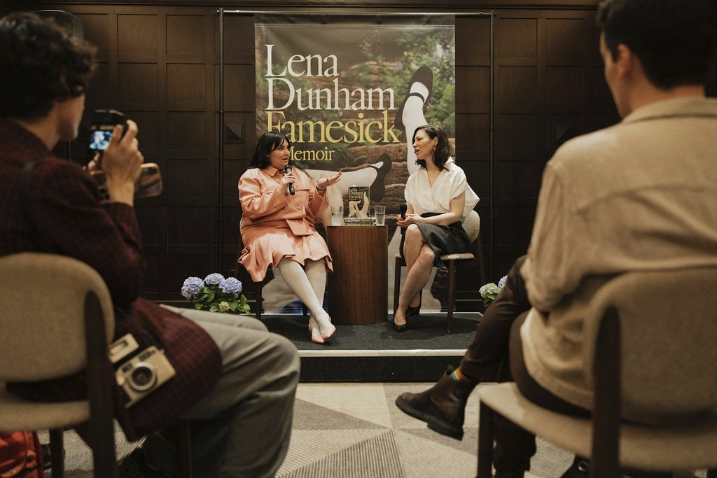 Lena Dunham at a book signing for her memoir "Famesick."