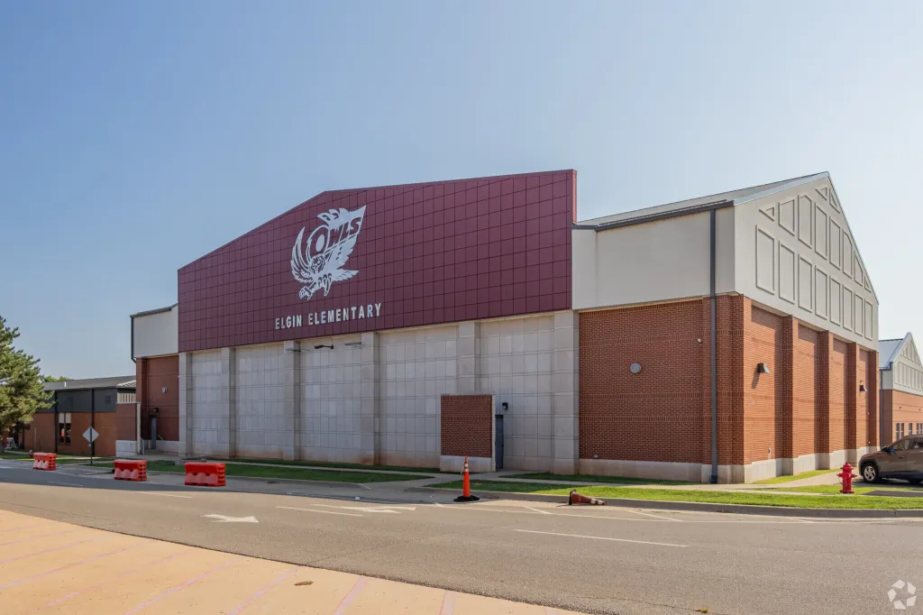  Elgin Elementary School