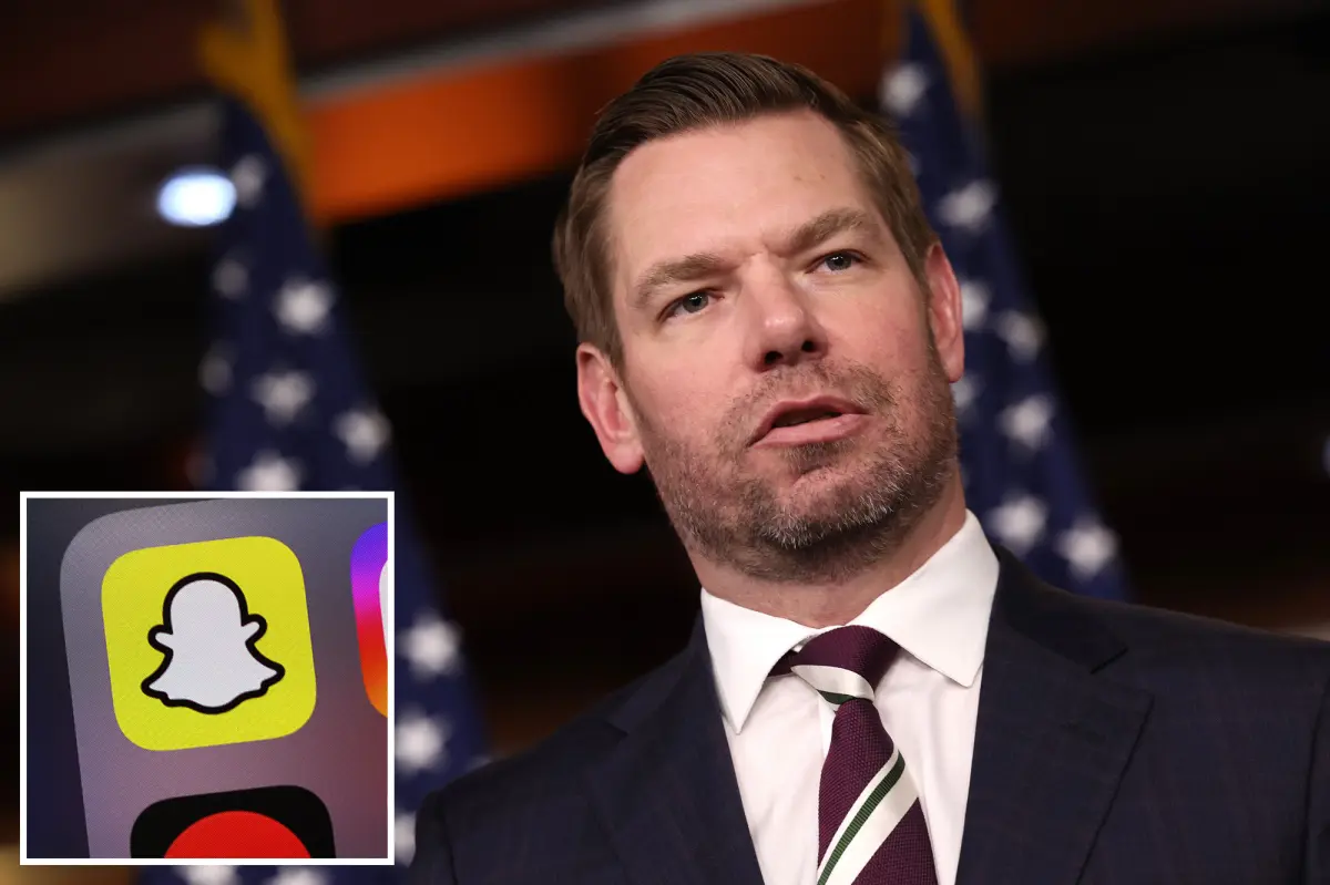 Disgraced Eric Swalwell still messaging former staffers on Snapchat despite political fallout