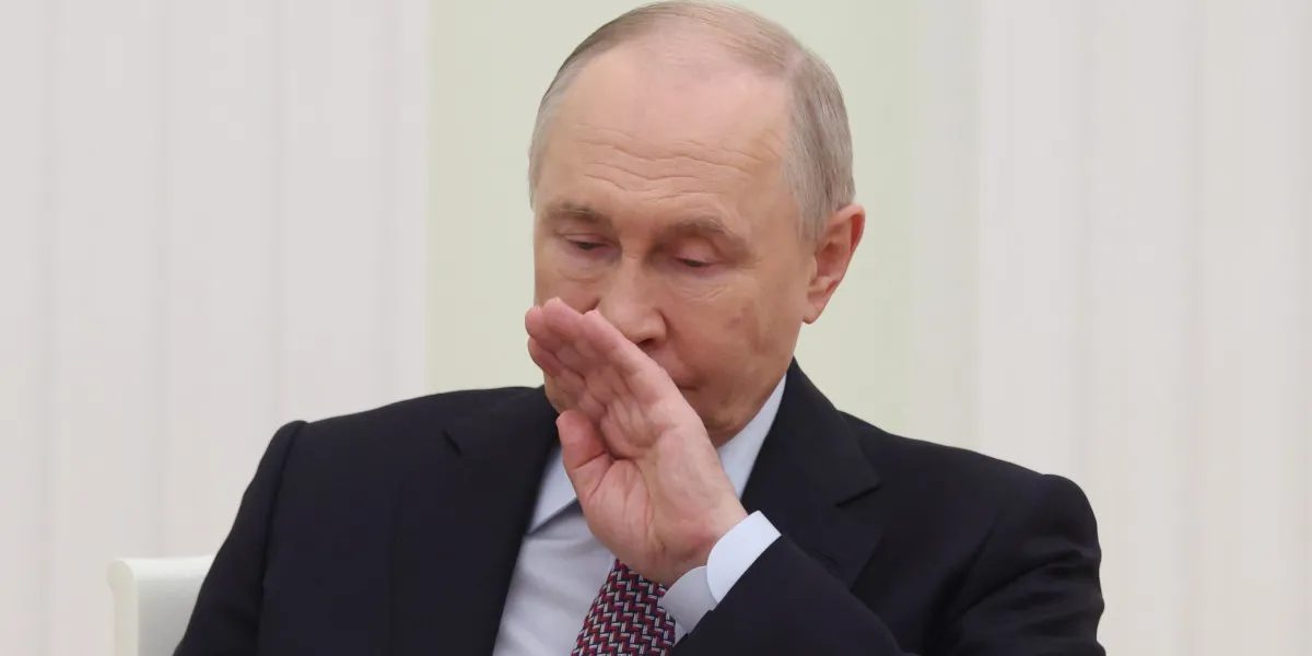 Russian debt defaults are surging, with a quarter of the bond market at risk, while Putin hides in bunkers fixated on his war instead of the economy