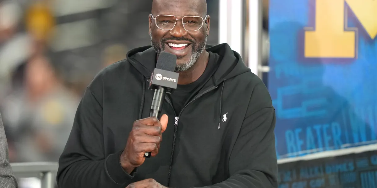 Shaq’s father once gave his White Castle burgers to a homeless vet—and it inspired the NBA legend’s business and philanthropy empire