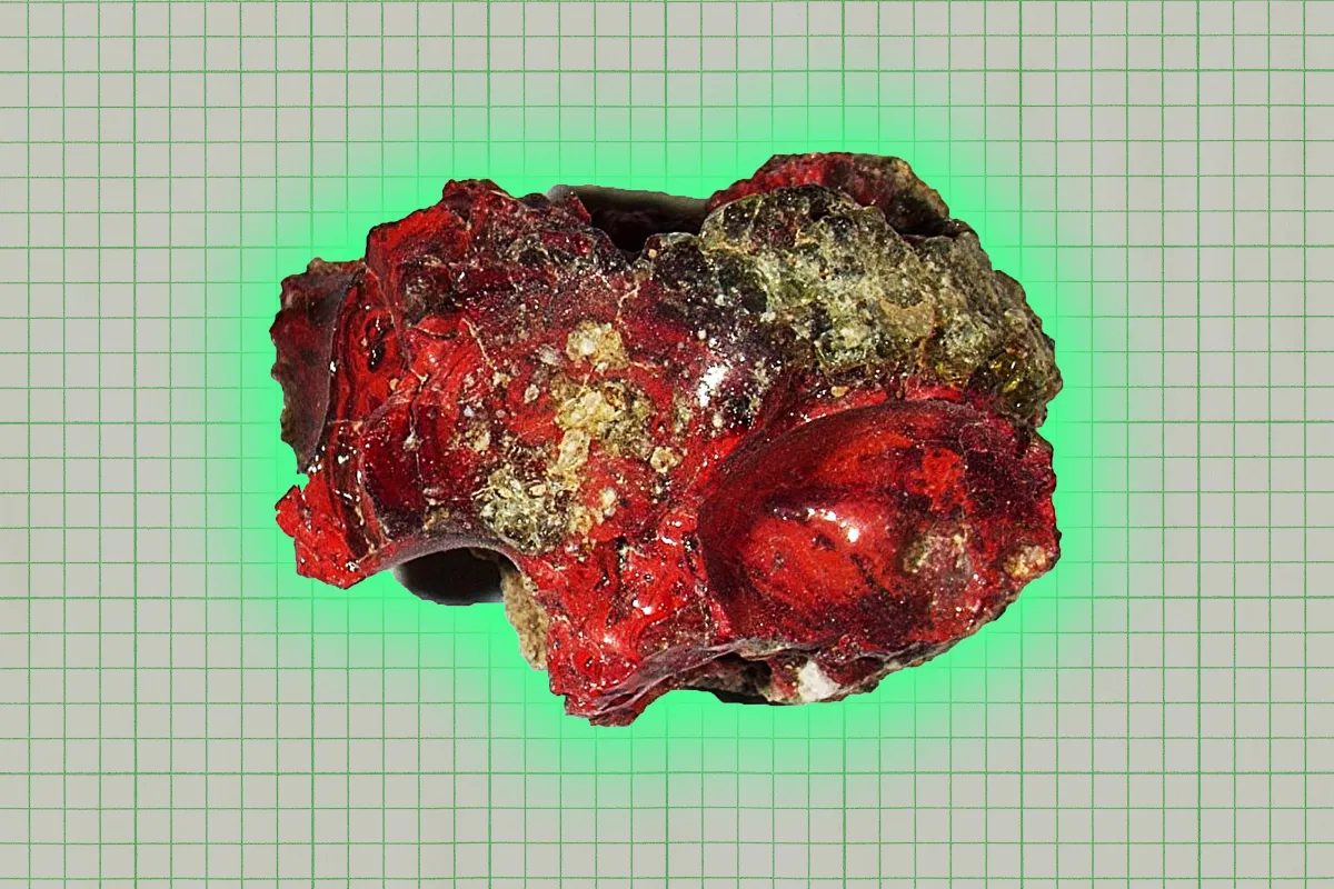 Scientists Scan Gruesome Crystal Formed by Nuclear Blast, Find Something Bizarre
