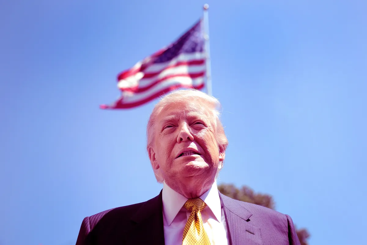 Trump Caught Buying Tech Stocks and Then Pumping Their Value by Publicly Praising Them