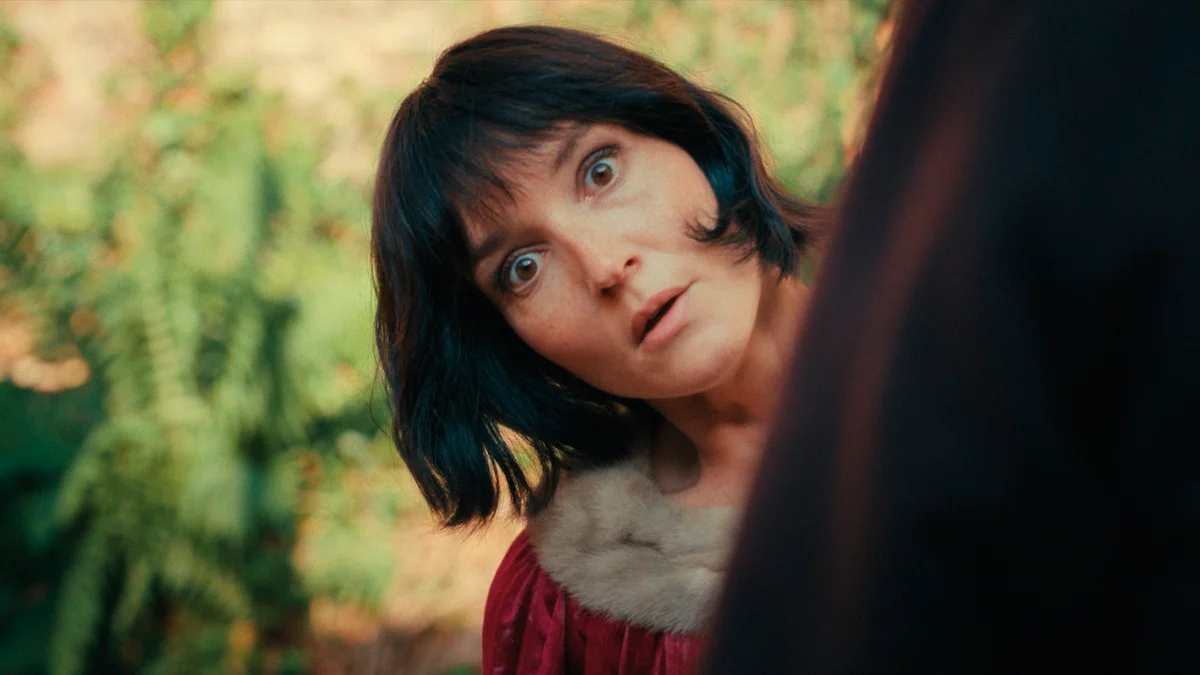 ‘The Electric Kiss’ Review: Cannes Film Festival Opens With an Uneasy Rom-Com About Grief