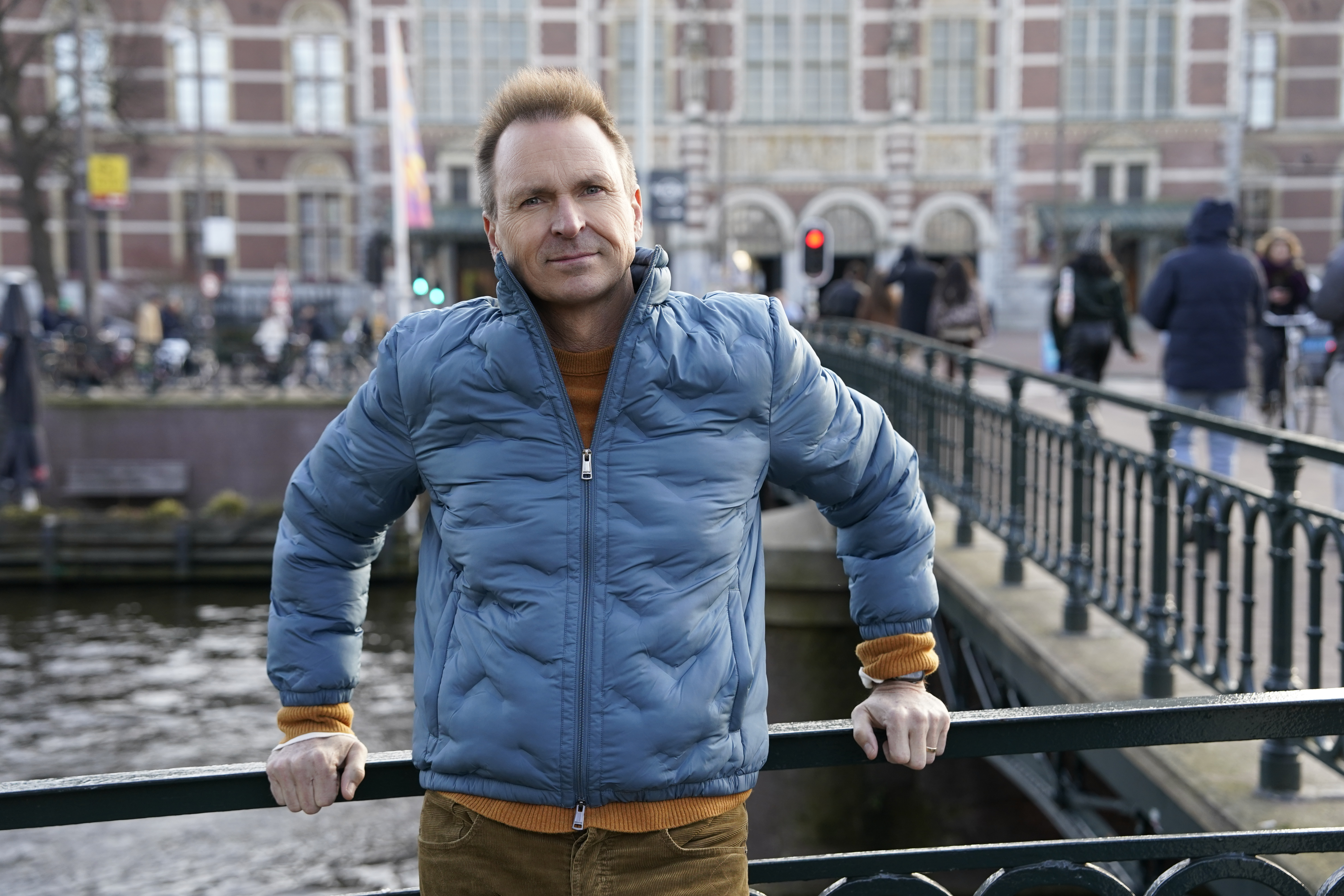 Phil Keoghan on "The Amazing Race"