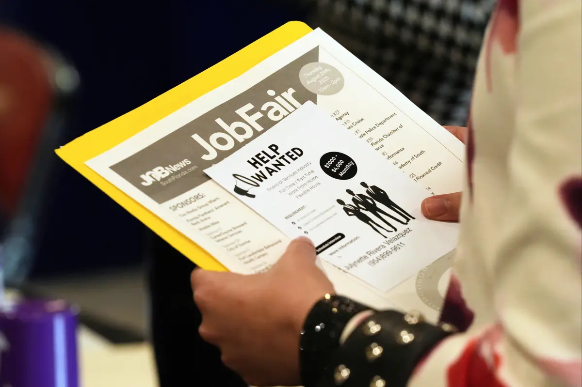 US employers add 115K jobs in April — another surprisingly strong report despite Iran war