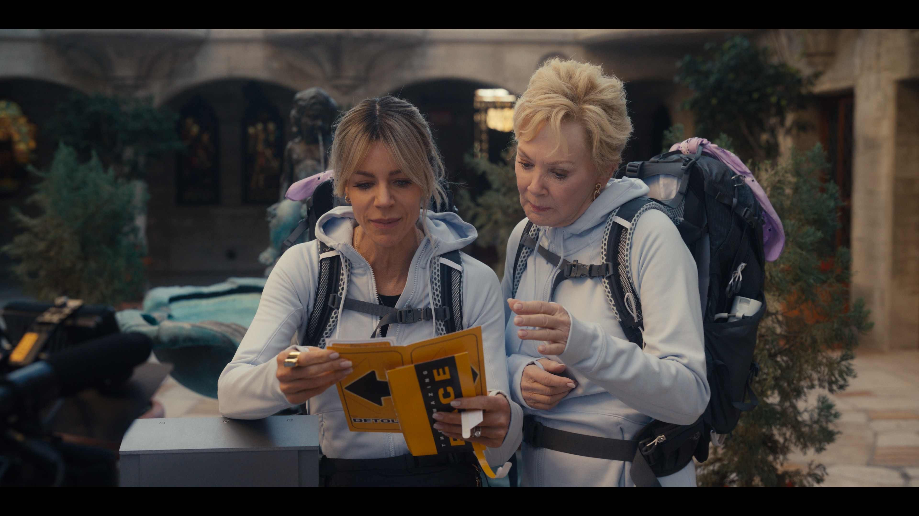Kaitlin Olson and Jean Smart on "Hacks"