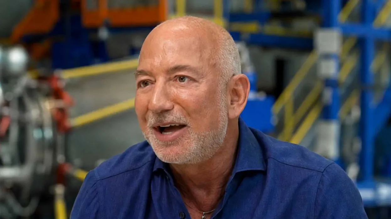 Jeff Bezos scrambles to downplay Trump connection: ‘I still call Obama for advice’