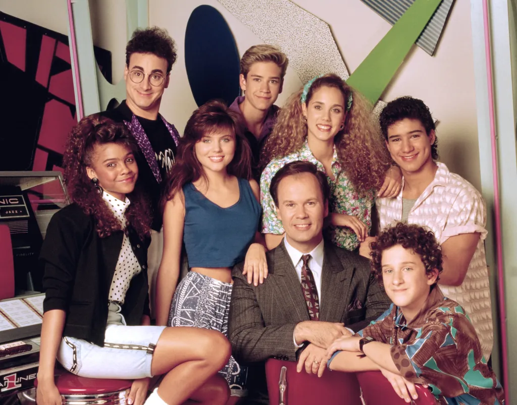 Studio portrait of the cast of Saved by the Bell.