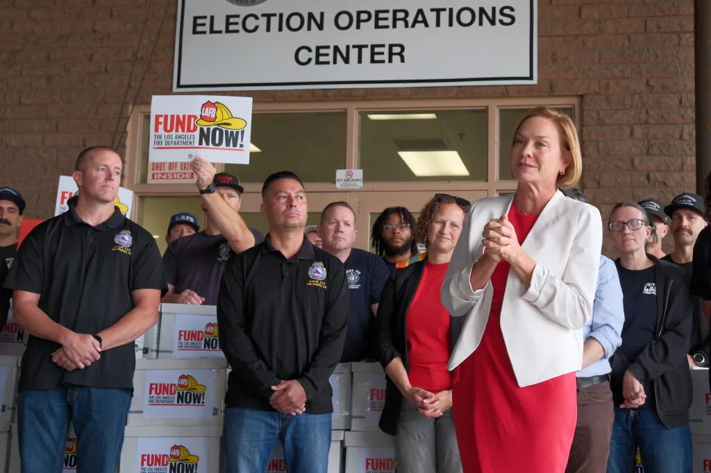 Councilwoman Traci Park speaking to Los Angeles firefighters and community members at an event to "Fund LAFD Now."