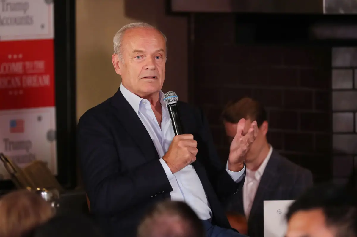 Kelsey Grammer reveals his nasty nickname for Karen Bass as he backs Spencer Pratt for LA mayor