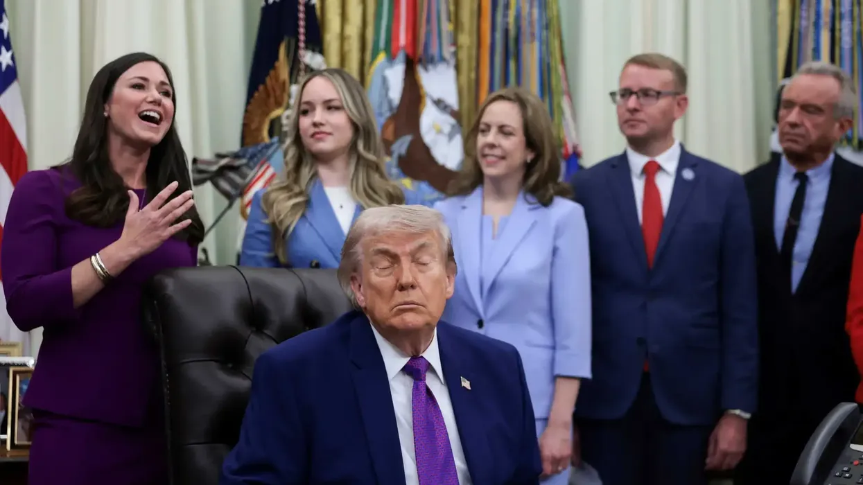 White House defends Trump, after observers claim he fell asleep an Oval Office event