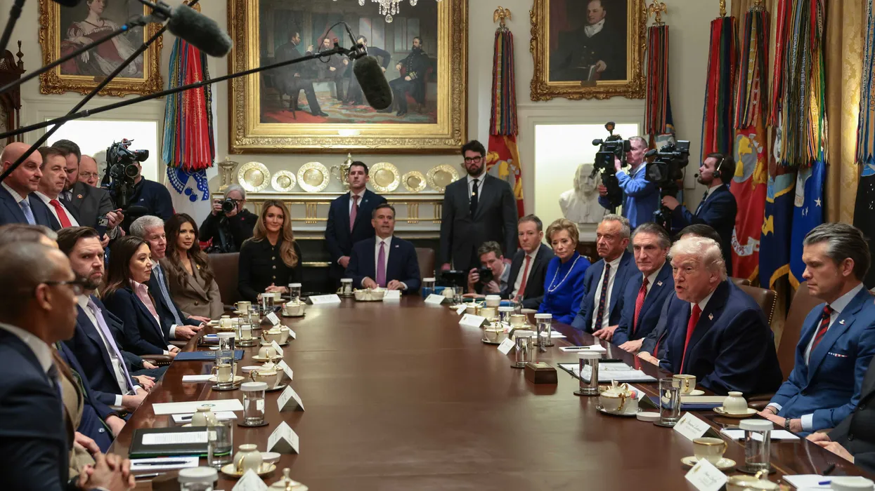 This George Costanza theory explains everything about how Trump’s team lies: analyst