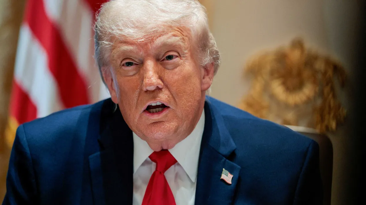 Trump’s latest midterm gaffe shows we’re headed for a ‘very messy moment’: biographer